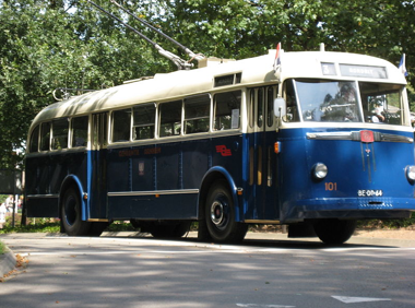 De allereerste trolleybus