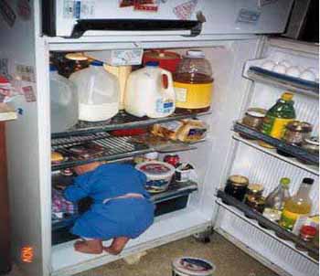 Kind in koelkast