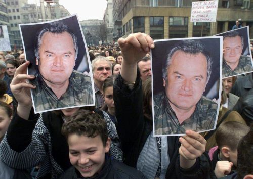 &apos;Servië doet niet alles om Mladic te pakken&apos;