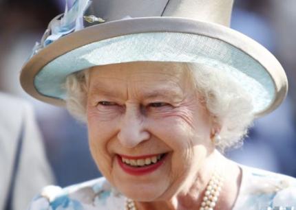 Engelse koningin wilde geld van fonds armen