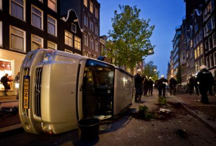 Amsterdam wil schade krakersrellen verhalen