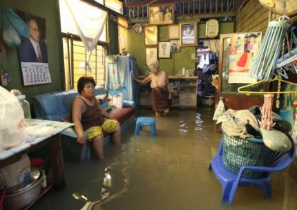 Dodental overstromingen Thailand loopt op