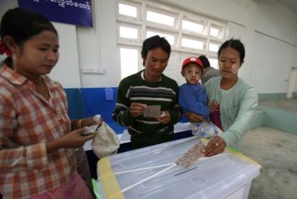 Myanmar na twintig jaar weer naar de stembus