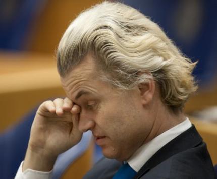 Wilders beraadt zich nog in Kamergebouw