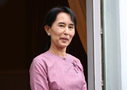 Suu Kyi zaterdagavond op vrije voeten