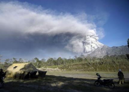 Dodental door vulkaan Merapi boven 300