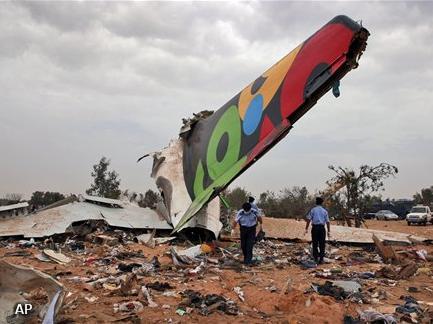 Echtpaar ontsnapt aan vliegtuigcrash Libië