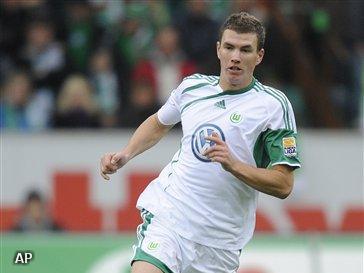 Dzeko blijft komend jaar bij Wolfsburg
