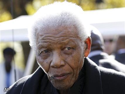 Nelson Mandela bij uitvaart achterkleinkind
