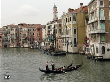 Venetië krijgt eerste vrouwelijke gondolier