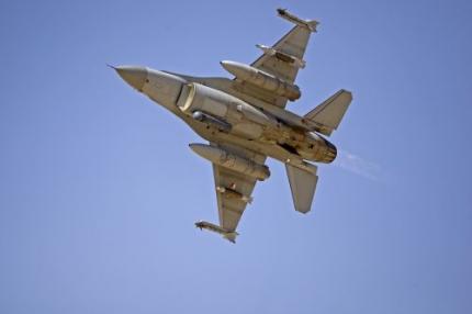 Russische vliegtuigen onderschept door F-16's