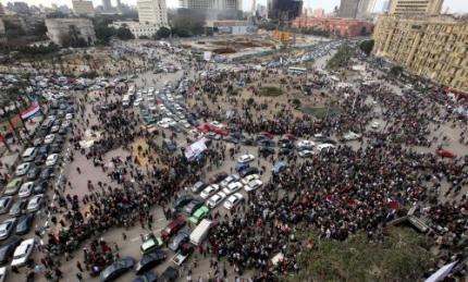 Duizenden op Tahrirplein voor Dag van de Zege