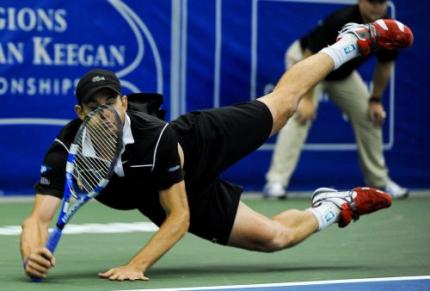 Roddick klopt Hewitt in Memphis