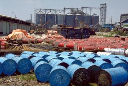 Olieprijs schiet omhoog door onrust in Libië