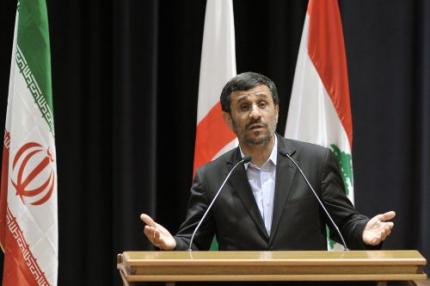 Ahmadinejad noemt geweld Libië onvoorstelbaar