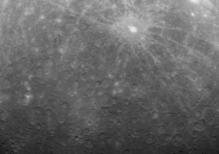 Sonde stuurt eerste foto's van Mercurius