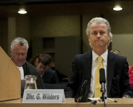 Moszkowicz wraakt Wilders-rechtbank opnieuw
