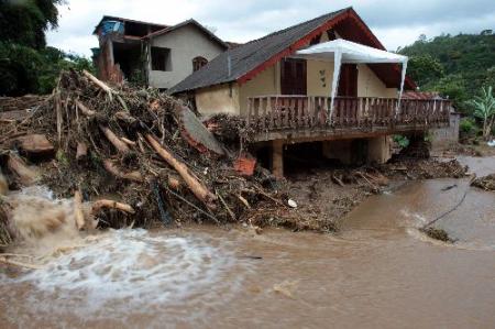Doden in Brazilië door regen en modderlawines