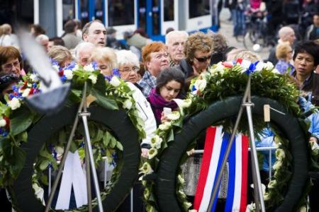 Nederland herdenkt oorlogsslachtoffers