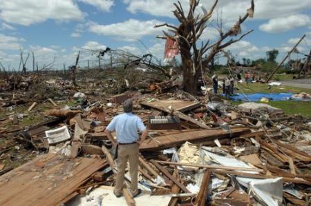 Tientallen doden door tornado in de VS