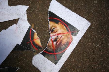Mubarak aangeklaagd om doden betogers