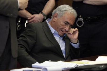 'DNA Strauss-Kahn op kleren kamermeisje'