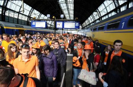Amsterdam wil toeslag trein op Koninginnedag