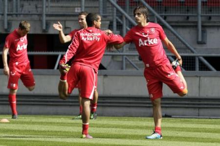 FC Twente op eerste training nog zonder coach