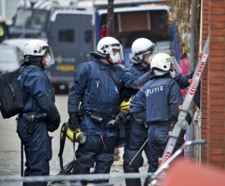 Politie ontruimt Amsterdamse kraakpanden