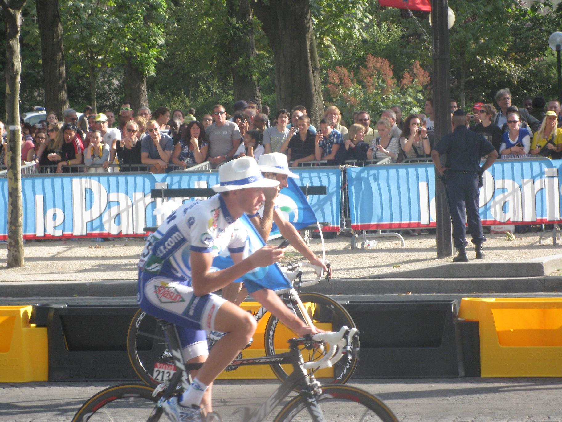 110725_194695_Anthony_delaplace%20fabrice_jeandesboz.jpg