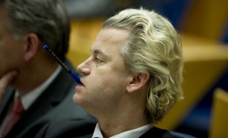 PVV stabiel in barometer na aanslagen