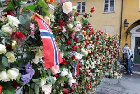 Herdenking bloedbad Noorwegen live op tv