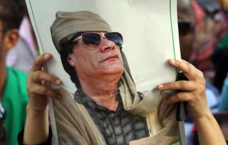 Kaddafi claimt overwinning op rebellen