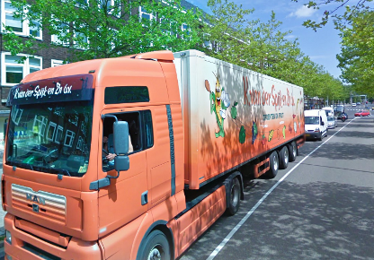 Vrachtwagen in de Jan van Galenstraat, Amsterdam