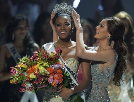 Angolese Leila Lopes is Miss Universe 2011