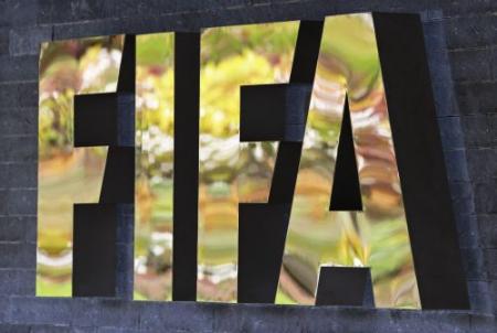 FIFA zet'kliklijn' in tegen omkoping