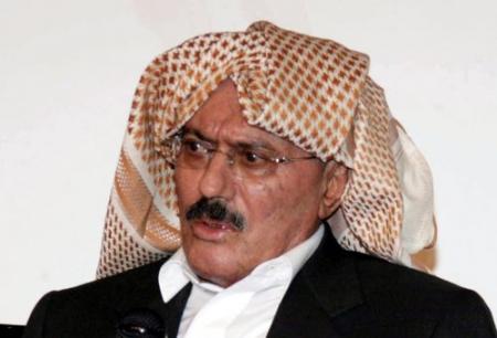 President Jemen zegt macht op te geven