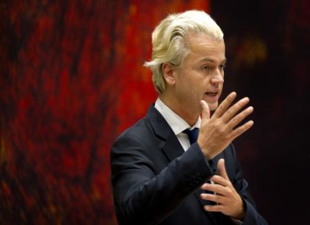 'Verhagen wilde Wilders bespioneren om Fitna'