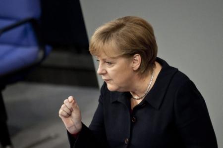 Merkel zet Grieken verder onder druk