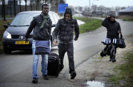 Opnieuw minder asielzoekers naar Nederland