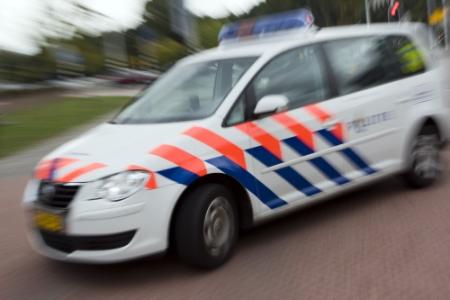 Zatlap zonder rijbewijs ramt politieauto's