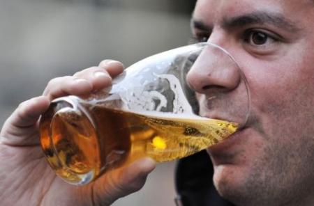 Europeanen drinken het meeste alcohol