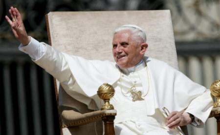 Paus wordt 85
