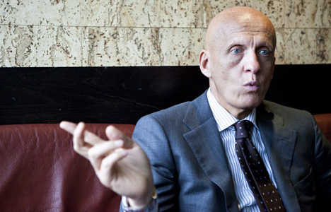Collina geeft nog steeds rode kaarten