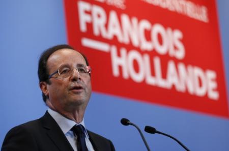 Hollande dinsdag beëdigd tot president
