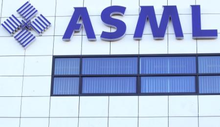 Intel neemt belang in ASML
