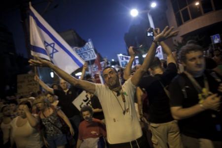 Zelfverbranding bij demonstratie in Israël