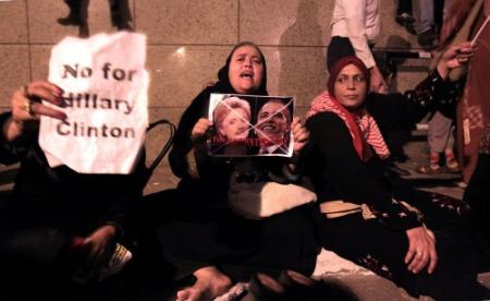 Clinton bekogeld in Egypte