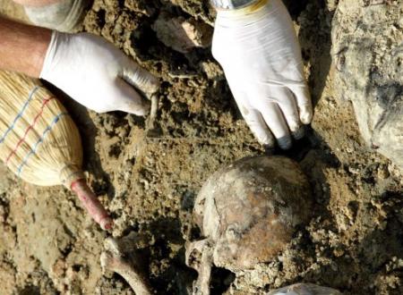 Langgezocht graf Srebrenica mogelijk gevonden