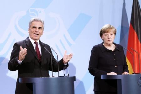 Oostenrijk: Merkel zal buigen bij ESM